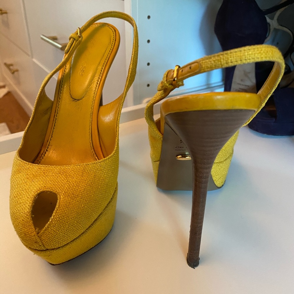Sergio Rossi Yellow Pumps, 37.5
